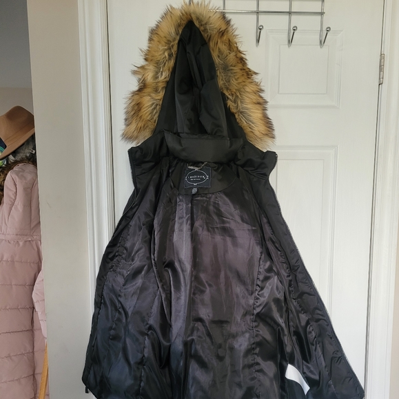 1 Madison black down jacket - Picture 2 of 4